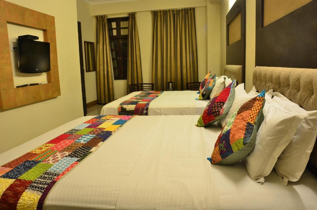Hotel H R Palace Jaipur Ruang foto